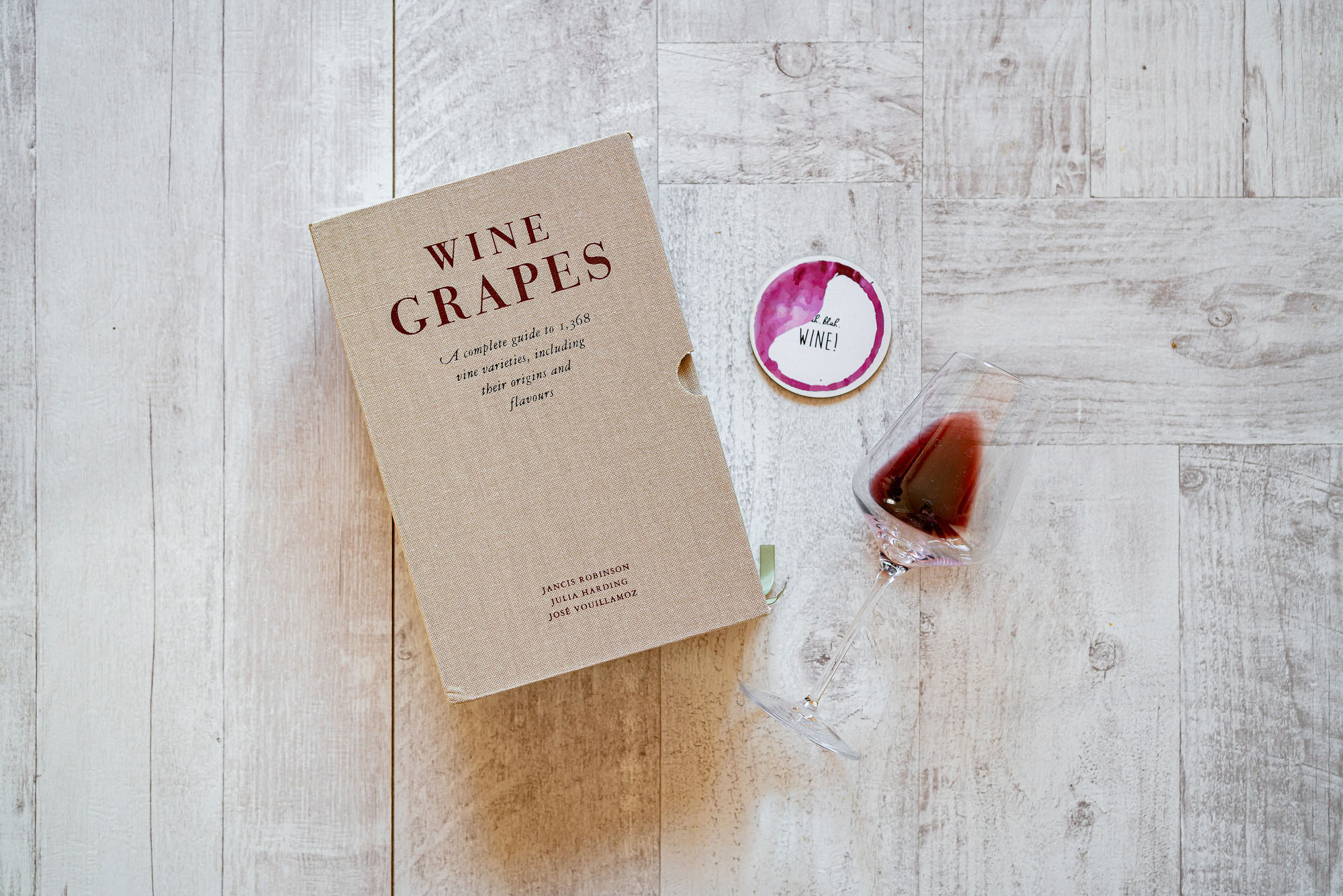 Wine Grapes – Book of the month November 2023
